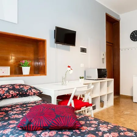 Apartament Altido Bright Studio For One In Isola Mediolan